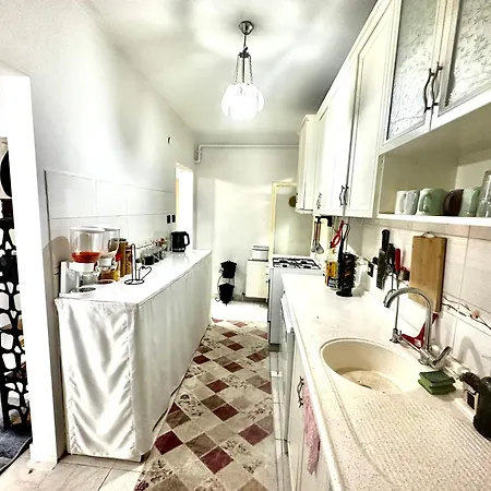 Full+full Super Cozy House In Old Town 3+1